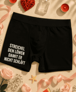 Lustige Boxershorts streichel den Löwen