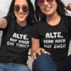 Pärchen-T-Shirts Alte auf einen Gin Tonic