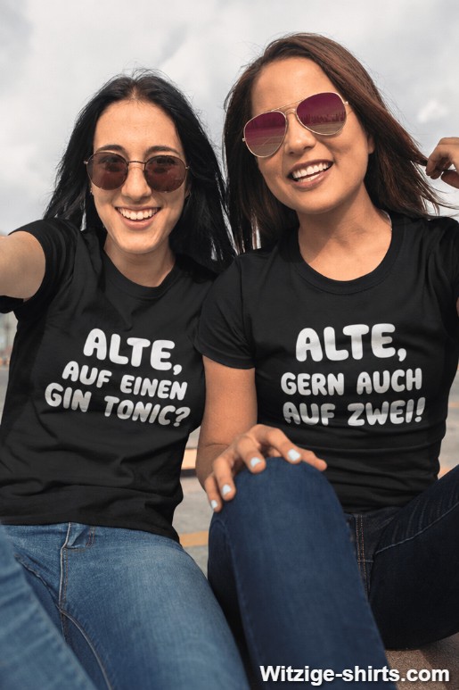 Pärchen-T-Shirts Alte auf einen Gin Tonic
